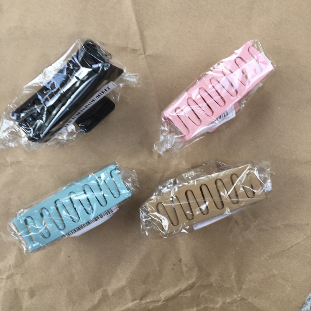 XL claw hair clips - Picture 3 of 11